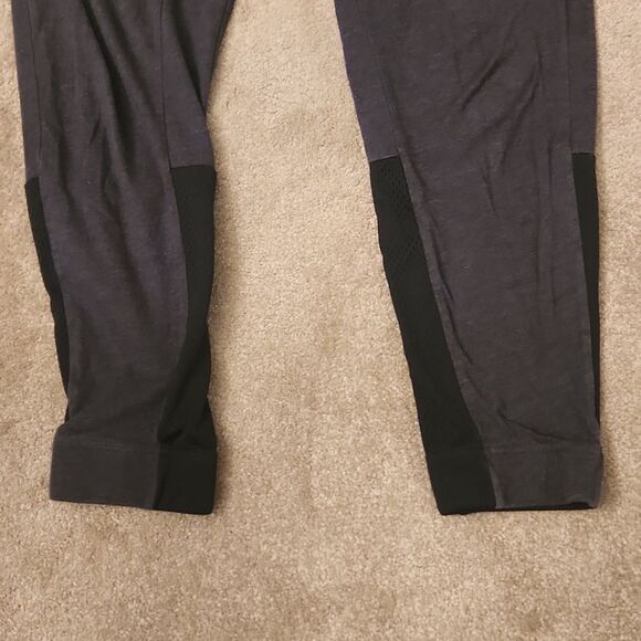 Under Armour Women's Loose-Fit Gray & Black Jogger Leggings Size M - Picture 6 of 8
